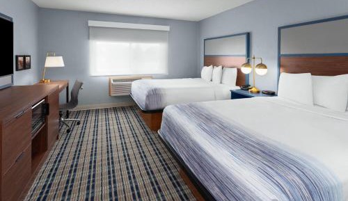 Queen Room with Two Queen Beds - Non-Smoking