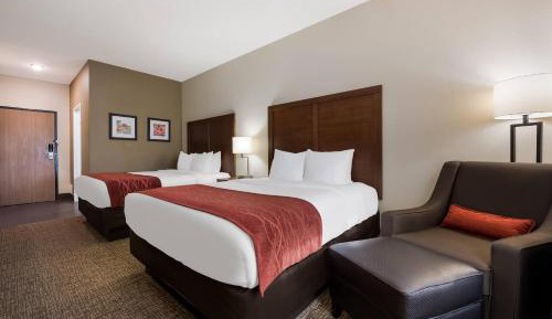 Queen Room with Two Queen Beds - Non-Smoking