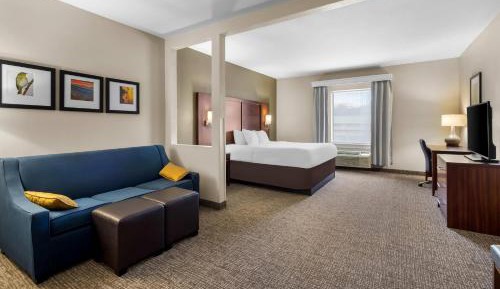 King Suite - Disability Access/Non-Smoking