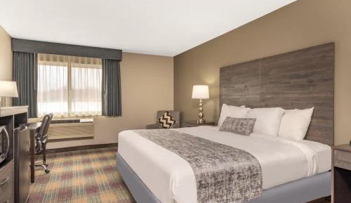 Queen Room - Mobility Access/Non-Smoking