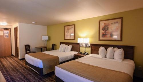 2 Queen Beds