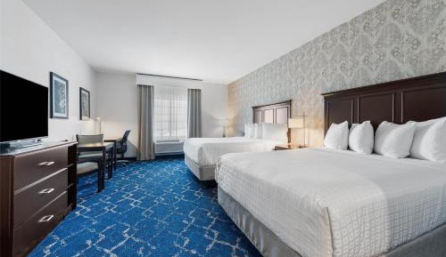 Queen Room with Two Queen Beds with Kitchen