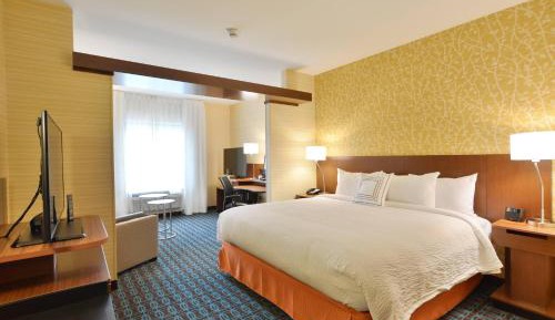 King Suite with Sofa Bed - Non-Smoking