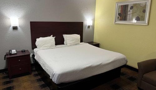 King Room - Non-Smoking