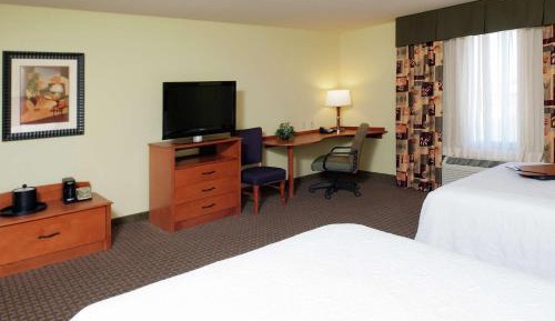 Room with Two Queen Beds - Non-Smoking