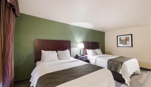 Queen Room with Two Queen Beds - Non-Smoking