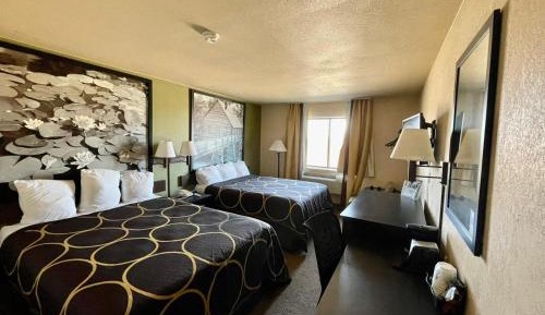 Queen Room with Two Queen Beds - Non-Smoking