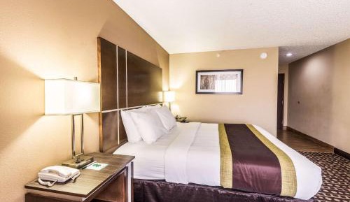 King Room - Accessible/Non-Smoking