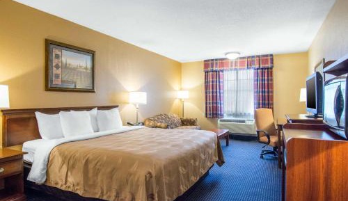 Queen Room with Two Queen Beds - Non-Smoking