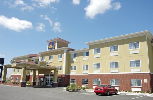 Pine Bluff Hotel | Best Western Presidential Hotel & Suites