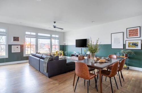 Buena Vista House | Tammy by AvantStay | Chic 4BR Condo in Heart of Nashville