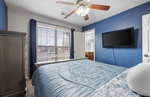 Olive Branch House | Spacious family friendly 4-bedroom house in Wonderful Olive Branch with AC, WiFi