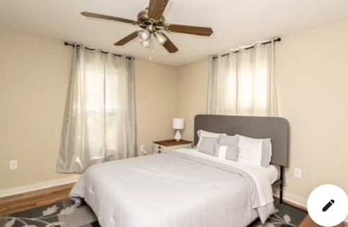 Capital View House | THE ROSE ON OAK!