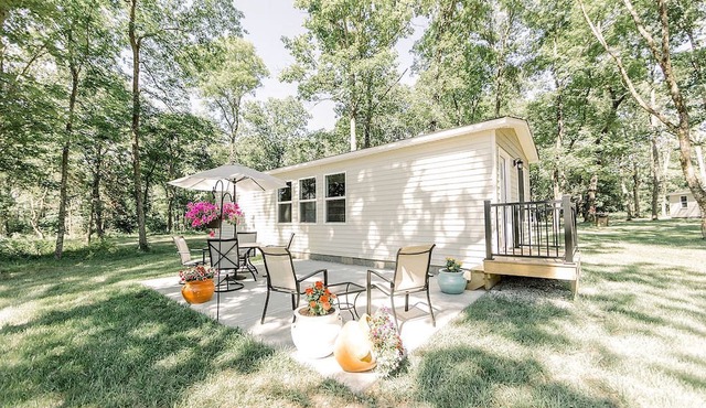 Cozy Cabin near Owensville, Missouri - Perfect for a Glamping Getaway with Your Significant Other