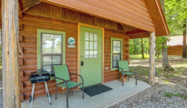 Near White River Fishing! Studio Cabin w/Grill
