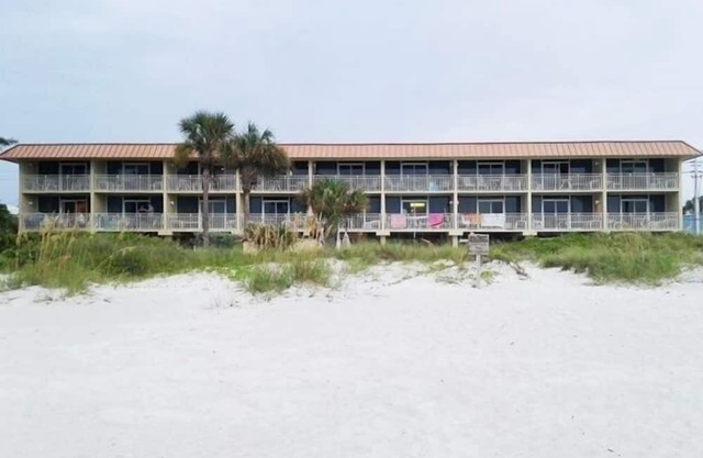 Runaway Bay Bradenton Beach 